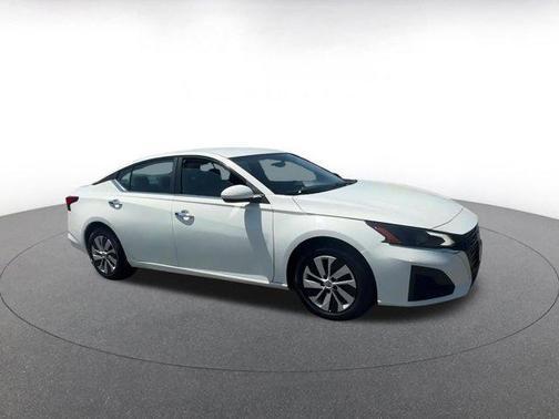 2023 Nissan Altima S FWD