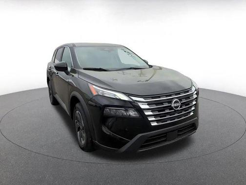 Super Black 2025 Nissan Rogue SV