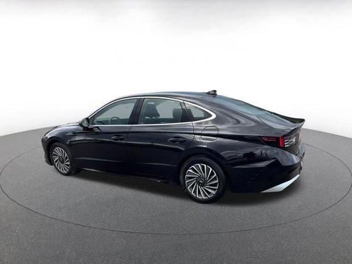 2024 Hyundai SONATA Hybrid SE