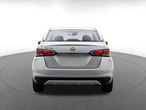 Brilliant Silver Metallic 2025 Nissan Versa 1.6 SV