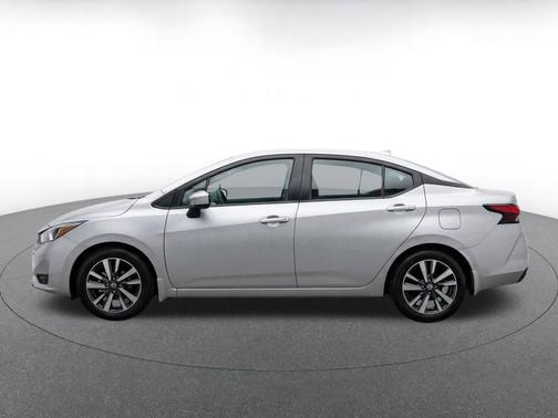 Brilliant Silver Metallic 2025 Nissan Versa 1.6 SV