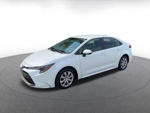 Ice Cap 2025 Toyota Corolla LE
