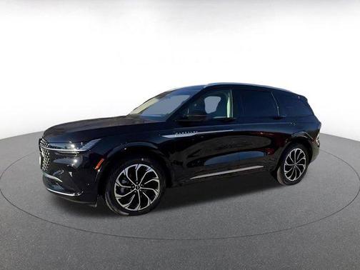 Infinite Black Metallic Clearcoat 2024 Lincoln Nautilus Reserve