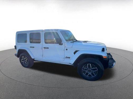 2025 Jeep Wrangler 4-Door Sahara 4x4
