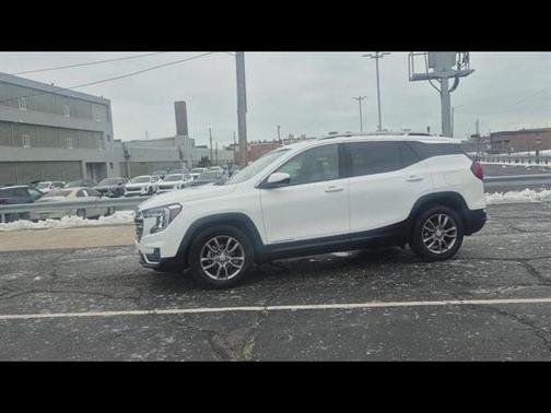 2023 GMC Terrain SLT