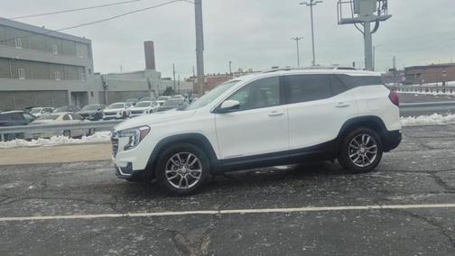 2023 GMC Terrain SLT