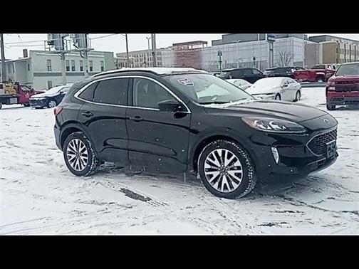2022 Ford Escape Titanium