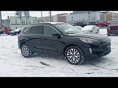2022 Ford Escape Titanium