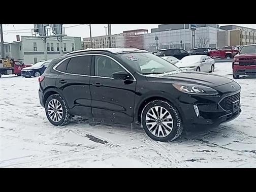 2022 Ford Escape Titanium