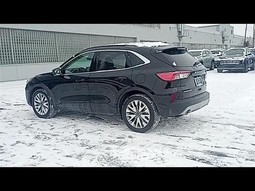 2022 Ford Escape Titanium