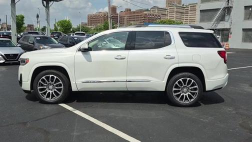 2022 GMC Acadia Denali