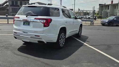 2022 GMC Acadia Denali