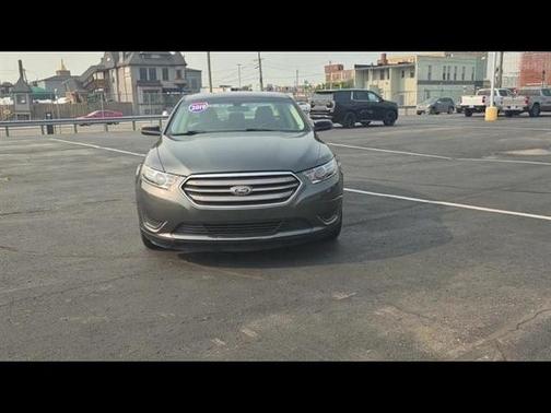 2019 Ford Taurus SE