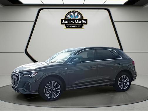 2023 Audi Q3 45 S line Premium