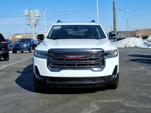 2022 GMC Acadia AT4