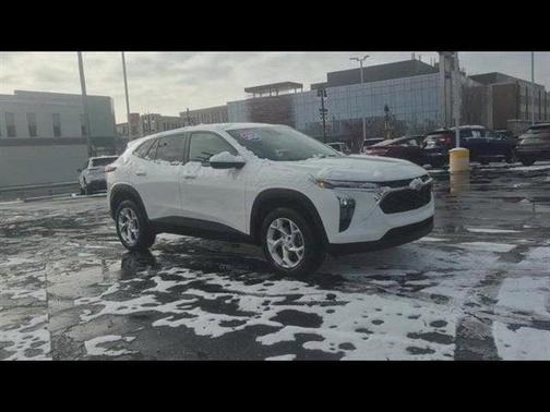 2024 Chevrolet Trax LS