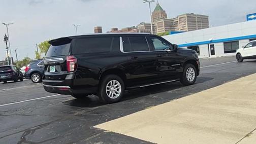 2022 Chevrolet Suburban LT