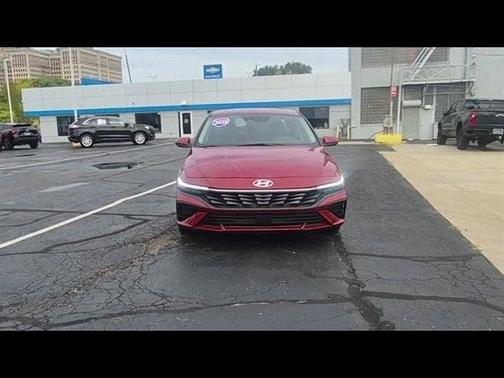 2025 Hyundai ELANTRA SEL Convenience