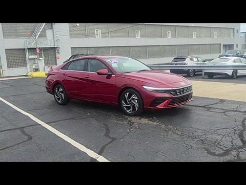 2025 Hyundai ELANTRA SEL Convenience