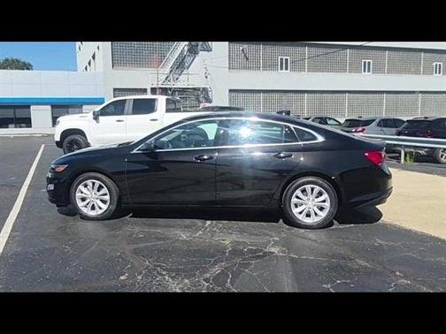 2025 Chevrolet Malibu LT