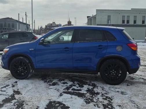 2019 Mitsubishi Outlander Sport LE