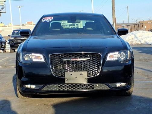 2021 Chrysler 300 S
