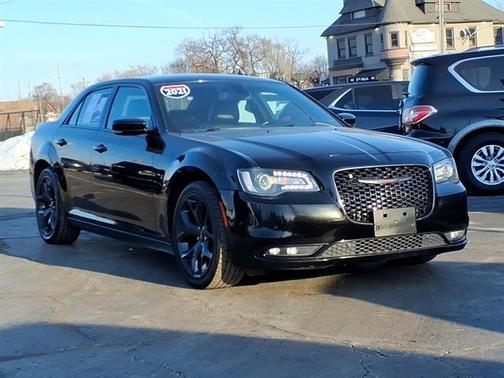 2021 Chrysler 300 S