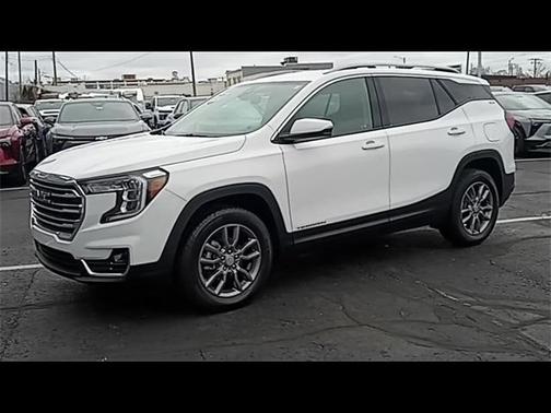 2024 GMC Terrain SLT