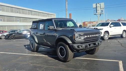 2022 Ford Bronco Badlands Advanced