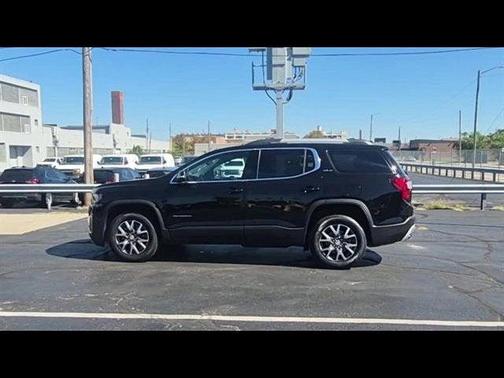 2022 GMC Acadia SLE