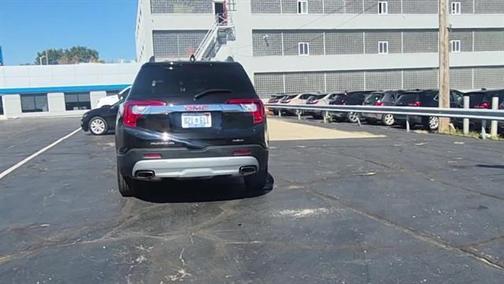 2022 GMC Acadia SLE
