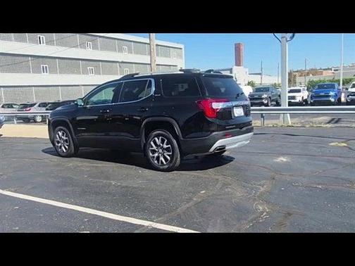 2022 GMC Acadia SLE