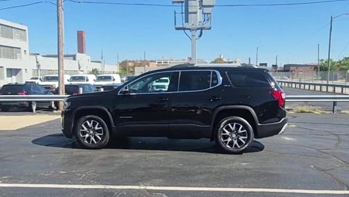 2022 GMC Acadia SLE