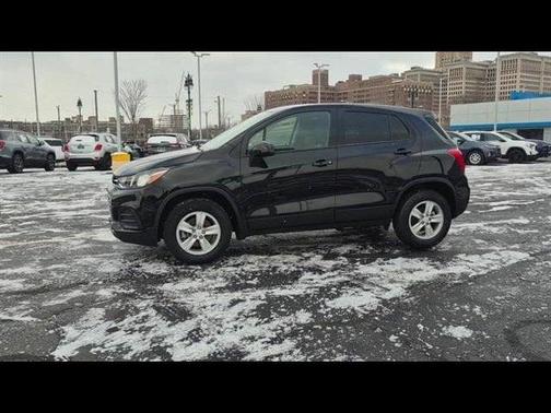 2022 Chevrolet Trax LS