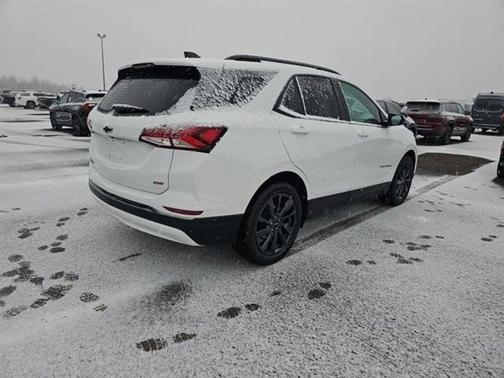 2022 Chevrolet Equinox RS