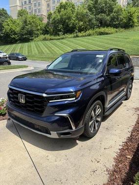 Obsidian Blue Pearl 2025 Honda Pilot Touring