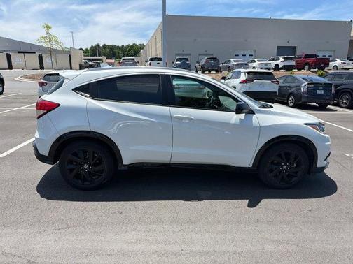 Platinum White Pearl 2022 Honda HR-V Sport