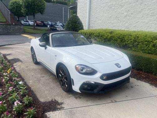 White Tri-Coat 2017 FIAT 124 Spider Abarth