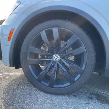 2021 Volkswagen Tiguan 2.0T SE R-Line Black