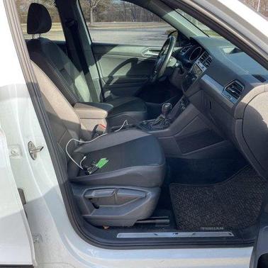 2021 Volkswagen Tiguan 2.0T SE R-Line Black