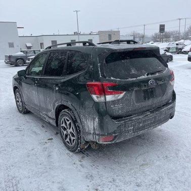 2023 Subaru Forester Premium