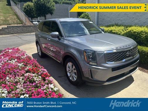 Everlasting Silver 2020 Kia Telluride LX
