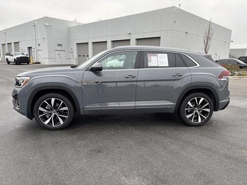 2025 Volkswagen Atlas Cross Sport 2.0T SEL Premium R-Line
