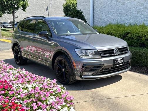 2019 Volkswagen Tiguan 2.0T SEL R-Line Black