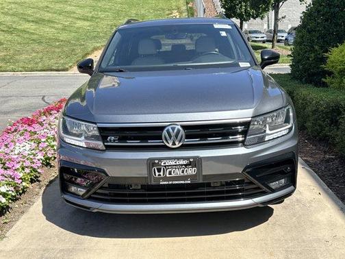2019 Volkswagen Tiguan 2.0T SEL R-Line Black