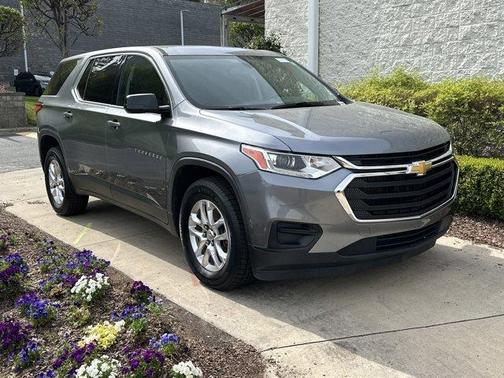 Satin Steel Metallic 2020 Chevrolet Traverse LS