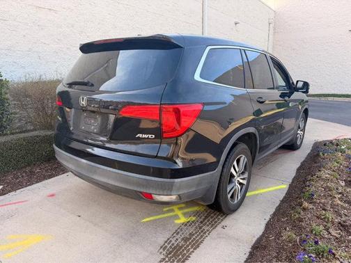 2016 Honda Pilot EX-L w/ Navigation