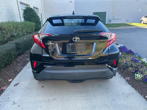 2020 Toyota C-HR LE