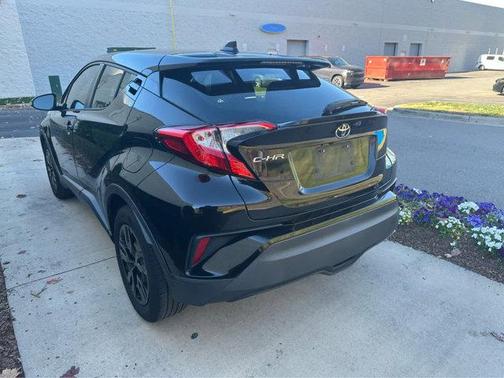 2020 Toyota C-HR LE