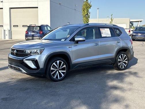 2024 Volkswagen Taos 1.5T SE